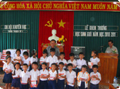 Lễ khen thưởng học sinh giỏi thôn Thạch By 1